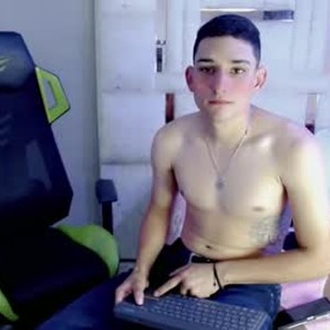 Cam boy elpeluche_08