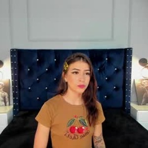 chaturbate ema_moon webcam profile pic via bestlivesexchat.com