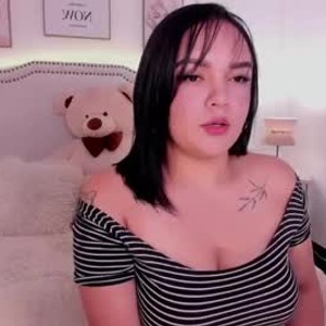 chaturbate emiily_black webcam profile pic via sleekcams.com