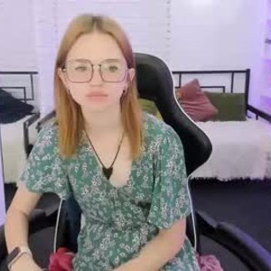 chaturbate emily__nelson webcam profile pic via rudecam.live