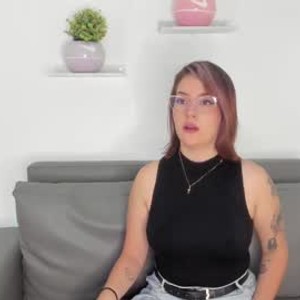 chaturbate emily_beckett_ webcam profile pic via sexcams-joy.com