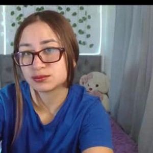 elivecams.com emily_sweet14 livesex profile in young cams