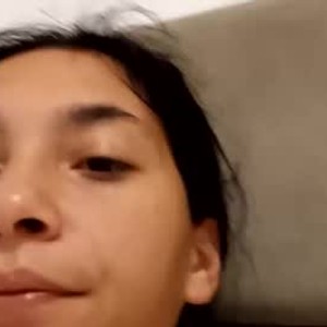 chaturbate emilyana21 webcam profile pic via pornos.live