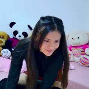 chaturbate emilyybennet_ webcam profile pic via badgirlwebcam.com