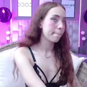 Camgirl is actually offline