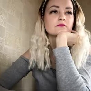 glamcambabes.com emma_leam livesex profile in blonde cams