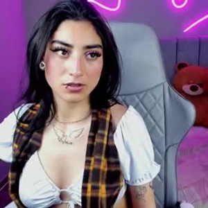 chaturbate emma_lirys webcam profile pic via newporncams.com