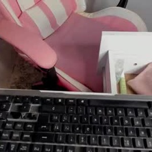 free6cams.com emma_miiier livesex profile in lovense cams