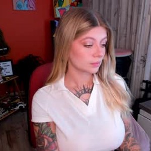 chaturbate emmaa_hostt webcam profile pic via elivecams.com