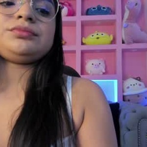 chaturbate emmaroth Live Webcam Featured On 6livesex.com