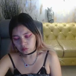 cheapadultsexcams.com emmy_02_a livesex profile in latina cams