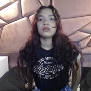 sexcityguide.com estrella_purple livesex profile in c2c cams