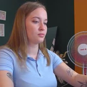 livesextrans.com evahariss1 livesex profile in toy habannai cams