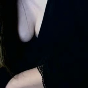 free6cams.com evasexycurve livesex profile in milf cams