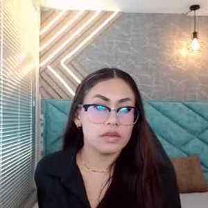 chaturbate eveline_figeroa webcam profile pic via glamcambabes.com