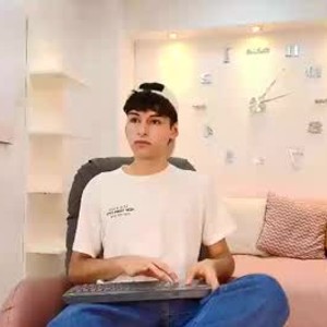 Cam boy ezra_storm