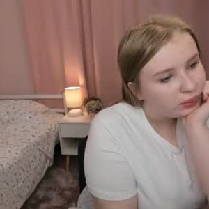 girlsupnorth.com falinedeere livesex profile in asmr cams