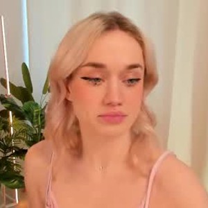 chaturbate fancyamelia webcam profile pic via iluvcams.com