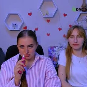 elivecams.com flower_mirelle livesex profile in cute cams