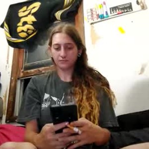 sexcams-joy.com frankieeeem8 livesex profile in cute cams