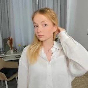 chaturbate funny_blase webcam profile pic via amateursex-livecam.com