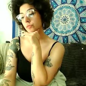 chaturbate gemmab381869 Live Webcam Featured On show2cam.com