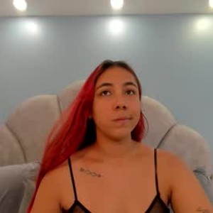 chaturbate giia_elliott webcam profile pic via pornsexycams.com