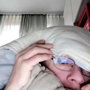 girlfeetsniffer1