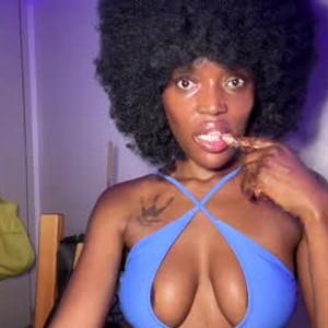chaturbate goddessslarah webcam profile pic via bestlivesexchat.com