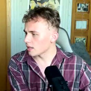 Cam boy gomochka