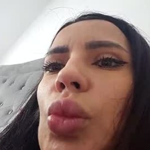 livesex.fan gyuliaaa livesex profile in lovense cams