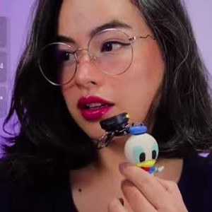 chaturbate hearmymoans_18 webcam profile pic via cam-performer.com