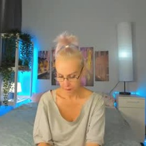 chaturbate helgahimmele webcam profile pic via sleekcams.com