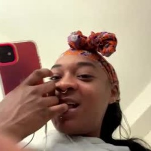 chaturbate hennessiii333 webcam profile pic via myliveeroticcams.com