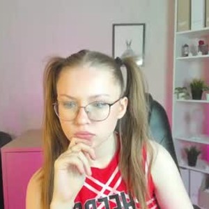 watchgirlcam.com holly_li1n livesex profile in skinny cams