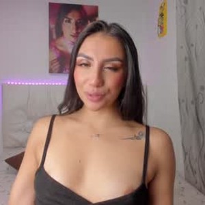 Camgirl is actually offline