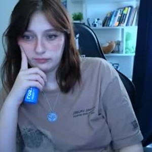 hope_shy webcam livesex profile on badgirlwebcam.com