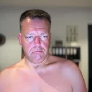 Cam boy hornyas1975