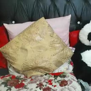 sexcam-girls.com hornysnowie23x livesex profile in finger cams