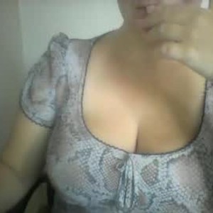 hotttboobs's profile picture