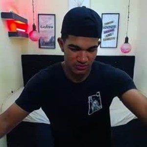 Cam boy hugecock_fitness