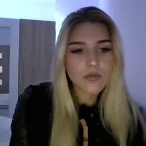 watchgirlcam.com iam_popstar livesex profile in blonde cams