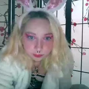 chaturbate iloveyou_honeybear webcam profile pic via glamcambabes.com