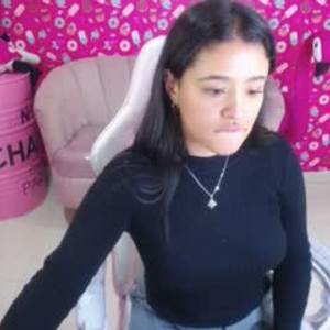 Camgirl is actually offline