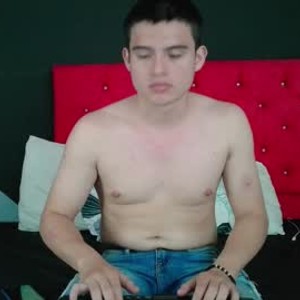Cam boy invincible200