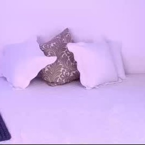 chaturbate isabella09_ webcam profile pic via chatnmate.com