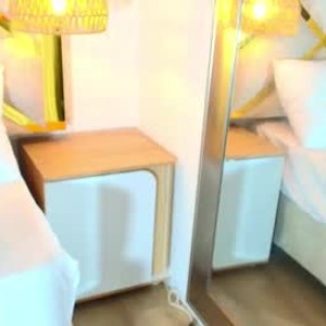 chaturbate isabella_milf__ webcam profile pic via iluvcams.com