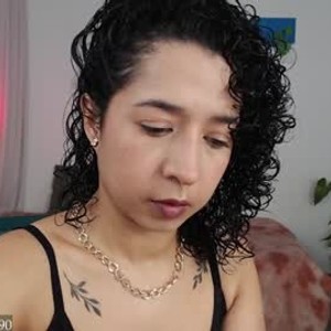 sexcityguide.com isapaz90 livesex profile in smalltits cams