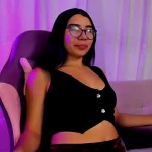 cheapadultsexcams.com ivonny_bonita18 livesex profile in latina cams
