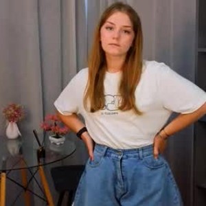 livesex.fan janinawaananen livesex profile in shy cams